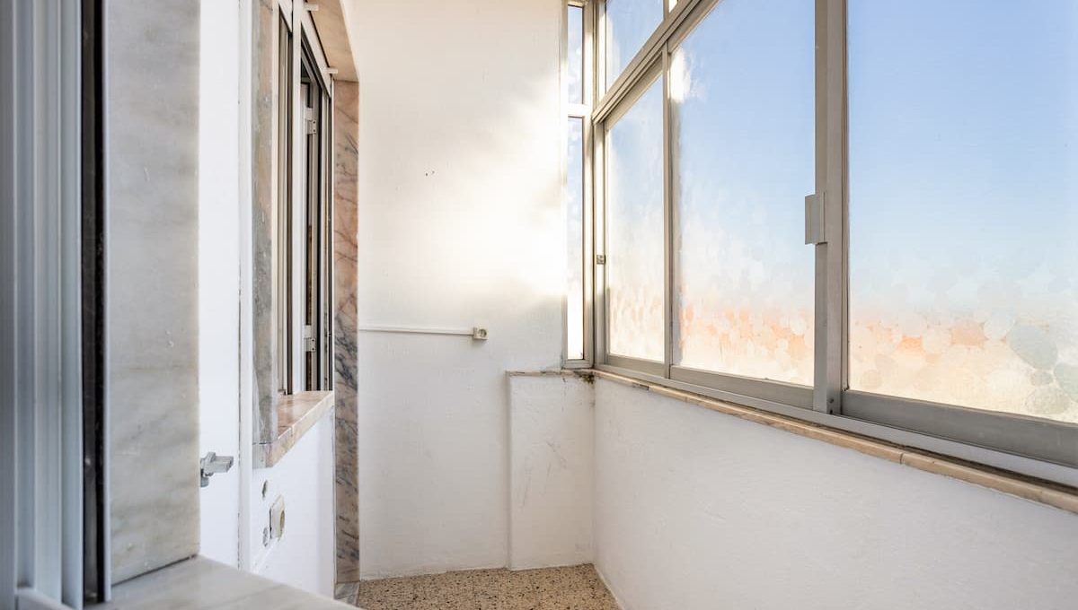 Apartamento T3 no centro da Amora - à venda na rua Sociedade Filarmónica Operária Amorense
