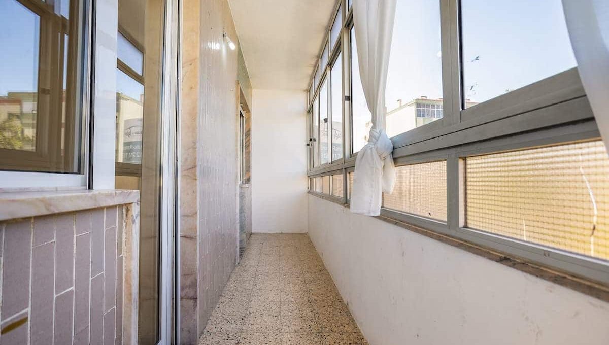 Apartamento T3 no centro da Amora - à venda na rua Sociedade Filarmónica Operária Amorense