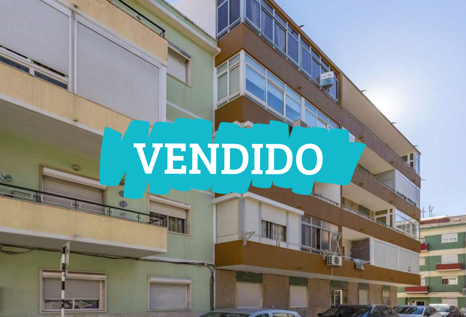 APARTAMENTO T3  NO CENTRO DA AMORA