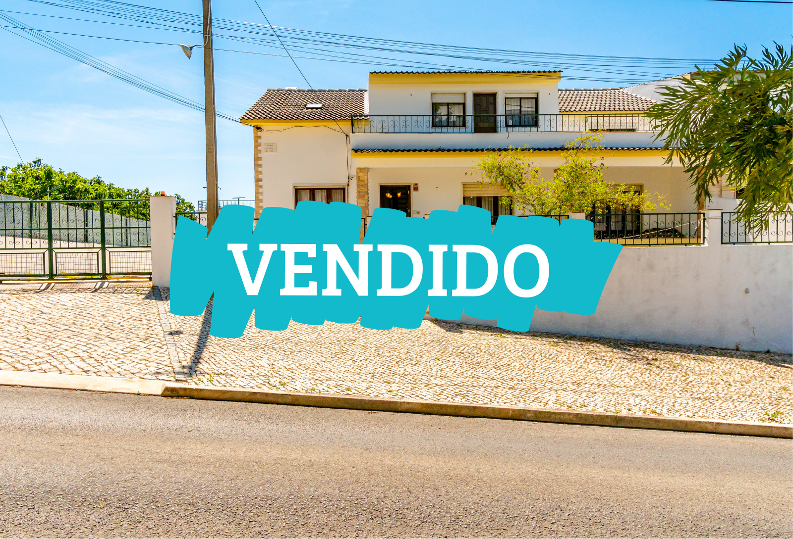 MORADIA GEMINADA T5 NA QUINTA DE SANTA TERESINHA